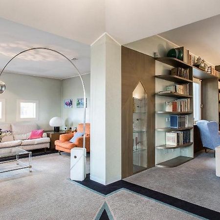 Roomy Apartment Duomo & San Babila ミラノ エクステリア 写真