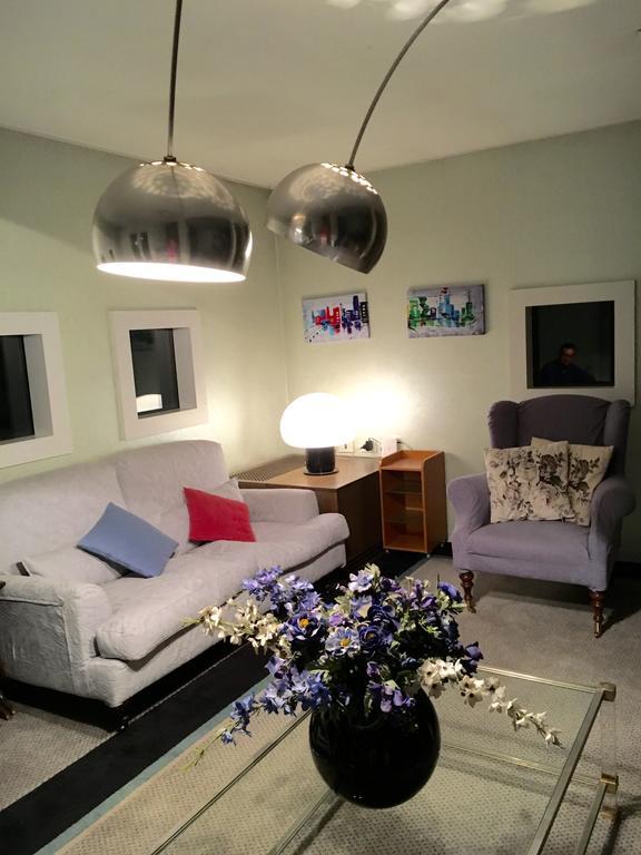 Roomy Apartment Duomo & San Babila ミラノ エクステリア 写真