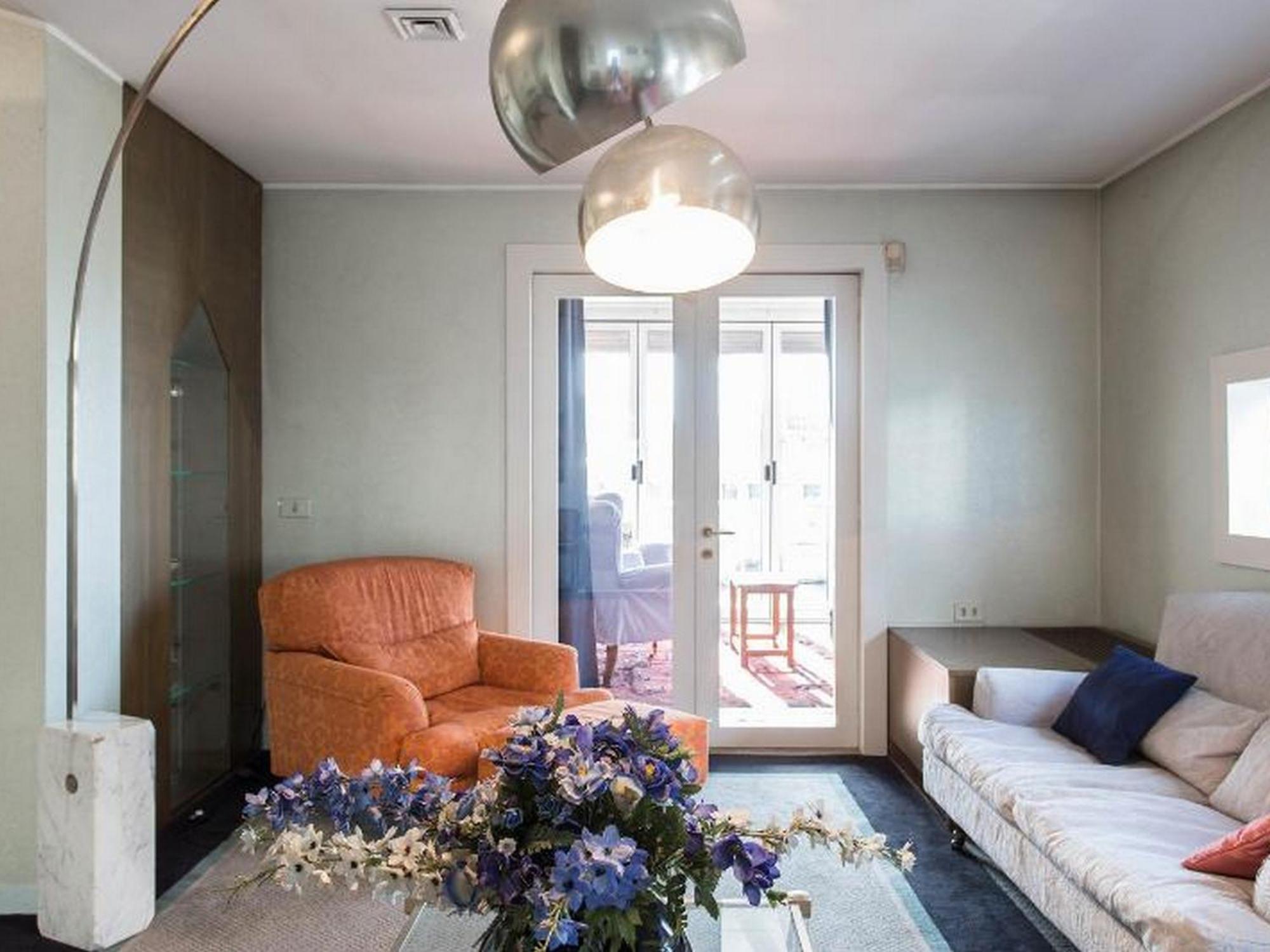 Roomy Apartment Duomo & San Babila ミラノ エクステリア 写真