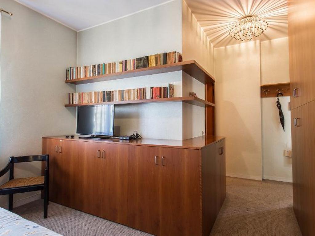 Roomy Apartment Duomo & San Babila ミラノ エクステリア 写真