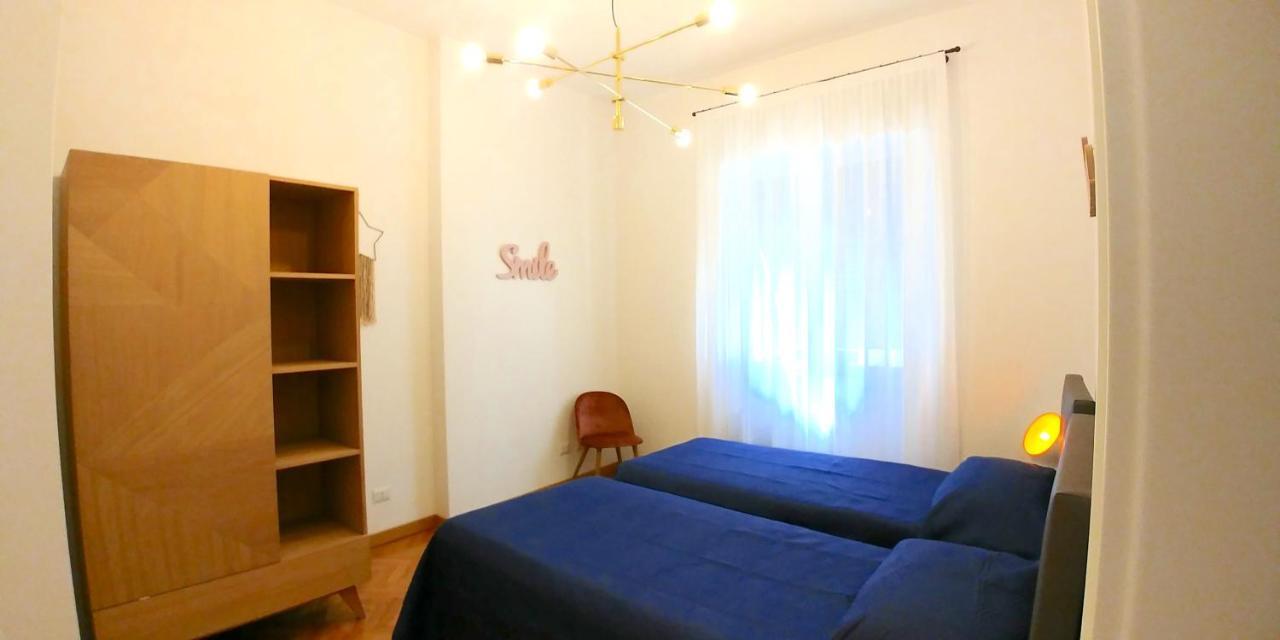 Roomy Apartment Duomo & San Babila ミラノ エクステリア 写真